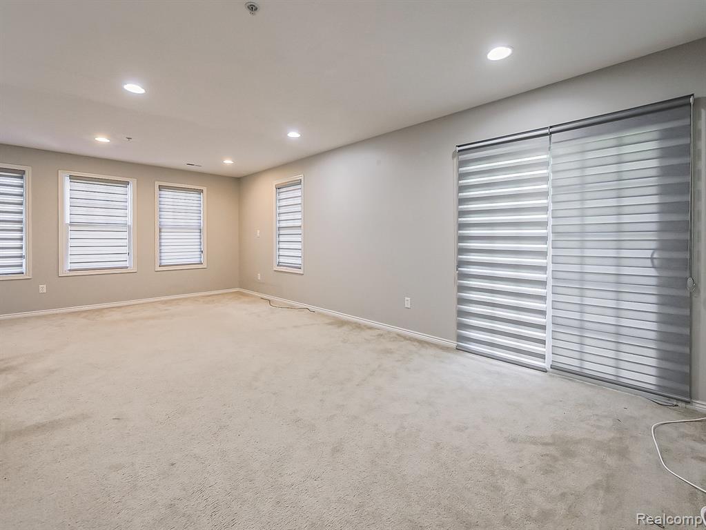 50107 Harding Street, Canton, MI 48188 — Photo 5