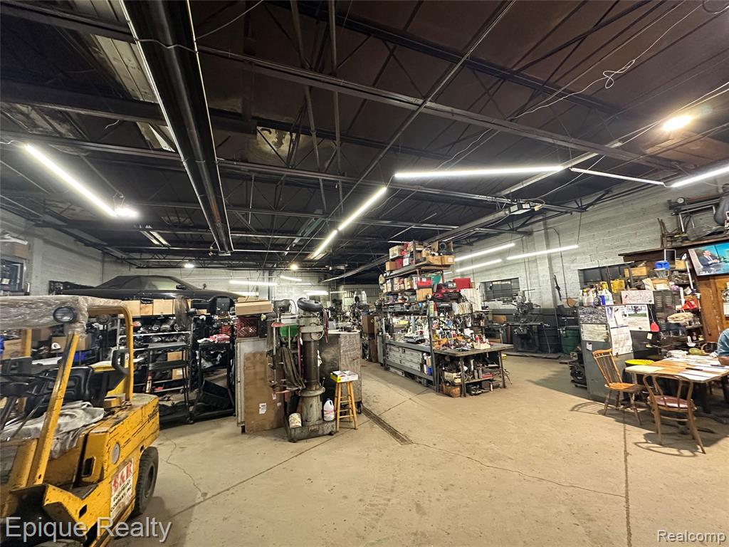 5431 E Davison Street E, Hamtramck, MI 48212 — Photo 18