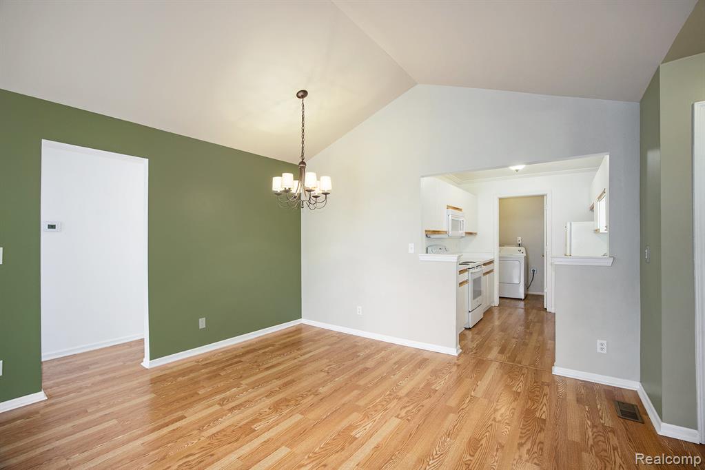 4165 Berkshire Drive, Sterling Heights, MI 48314 — Photo 5