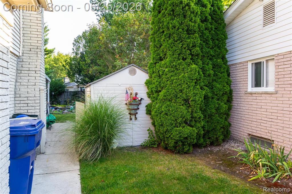 42928 Versailles Road, Canton, MI 48187 — Photo 40