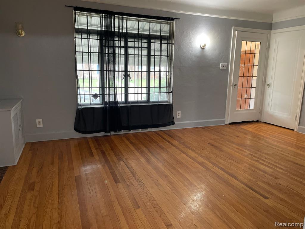 9241 MANISTIQUE Street, Detroit, MI 48224 — Photo 4