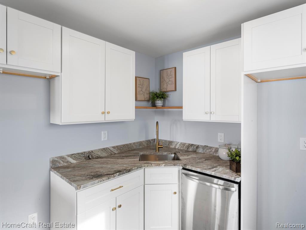 9600 SIOUX, Redford, MI 48239 — Photo 16