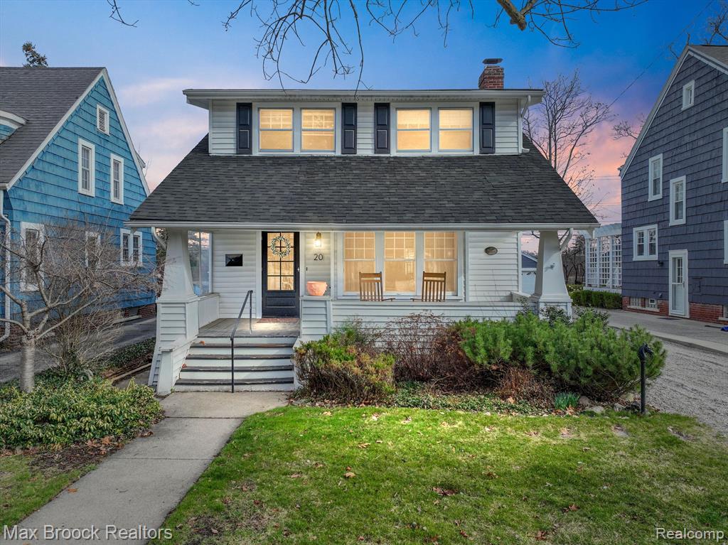 20 WOODSIDE PARK Boulevard, Pleasant Ridge, MI — Photo 2
