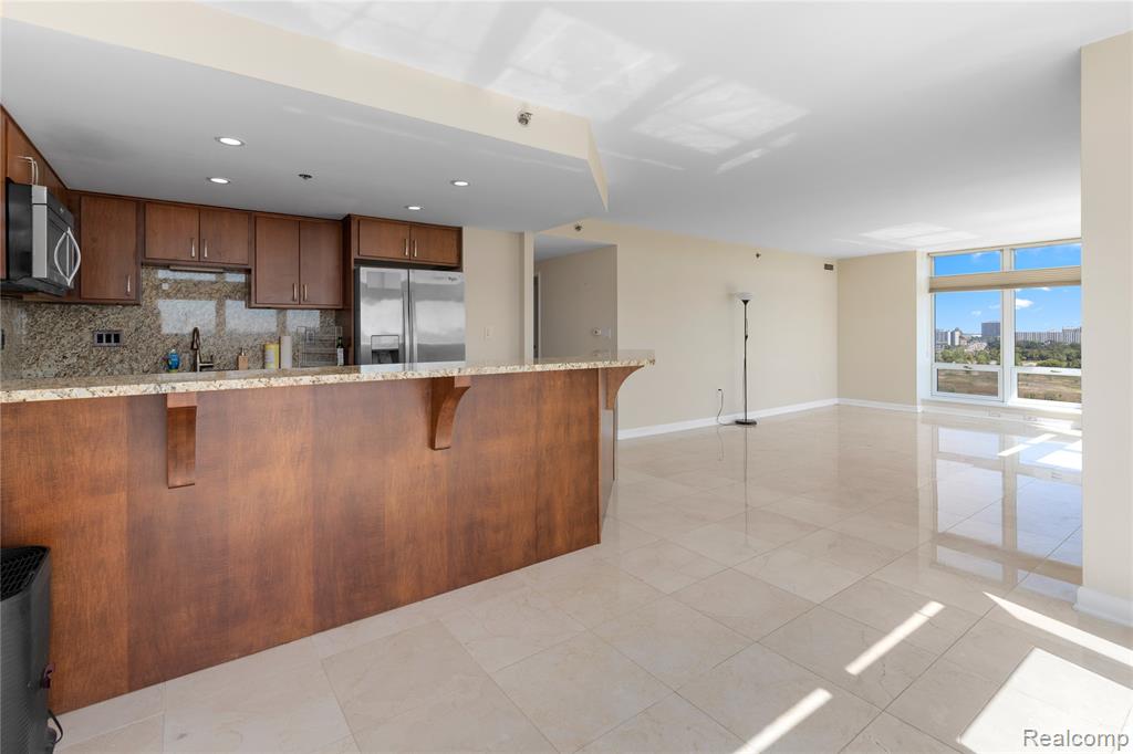 250 E HARBORTOWN DRIVE #1409, Detroit, MI 48207 — Photo 10