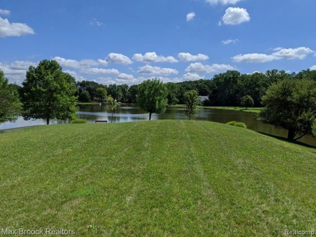 2808 Donegal Drive, Troy, MI 48098 — Photo 40