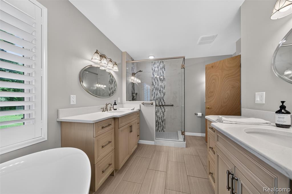 6713 Aurora Drive, Troy, MI 48098 — Photo 30