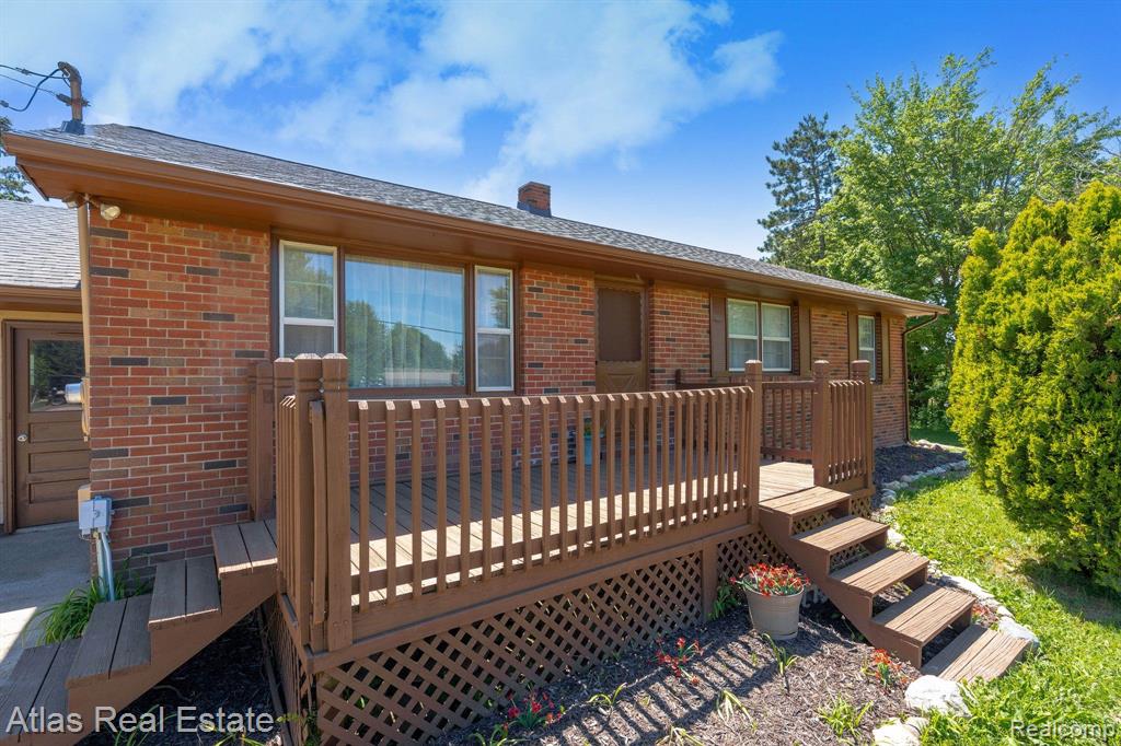 9450 HOGAN Road, Fenton, MI 48430 — Photo 3