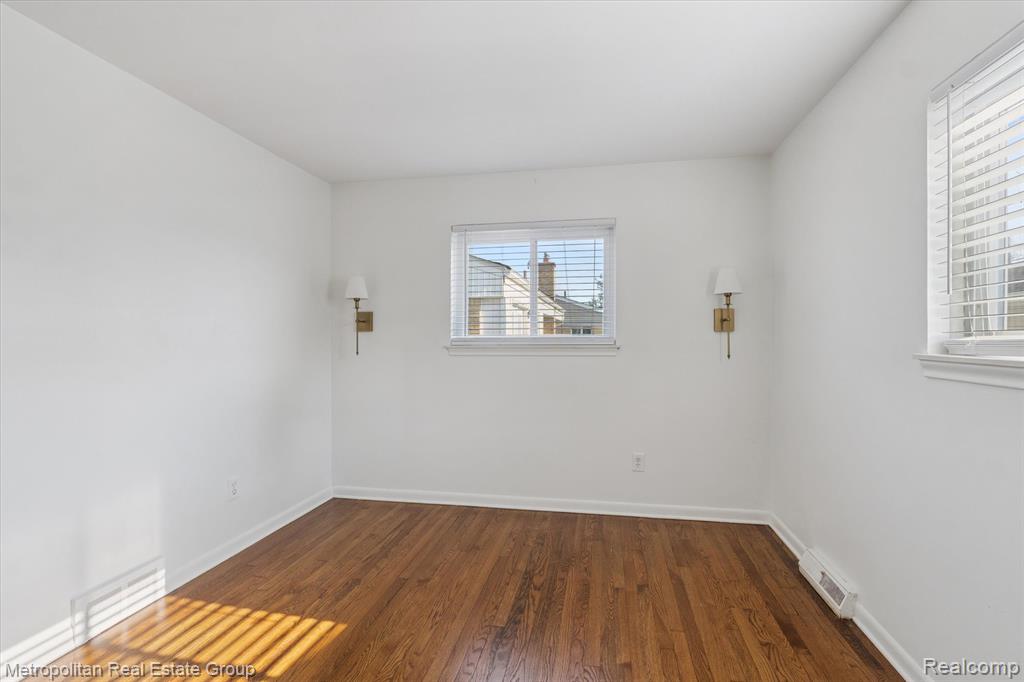 4628 Hillcrest Avenue, Royal Oak, MI 48073 — Photo 18