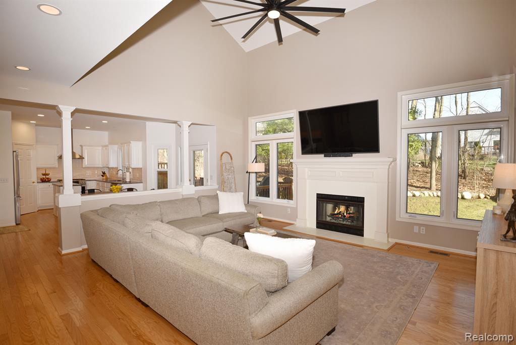 8284 BROOKSTONE Lane, Clarkston, MI 48348 — Photo 5