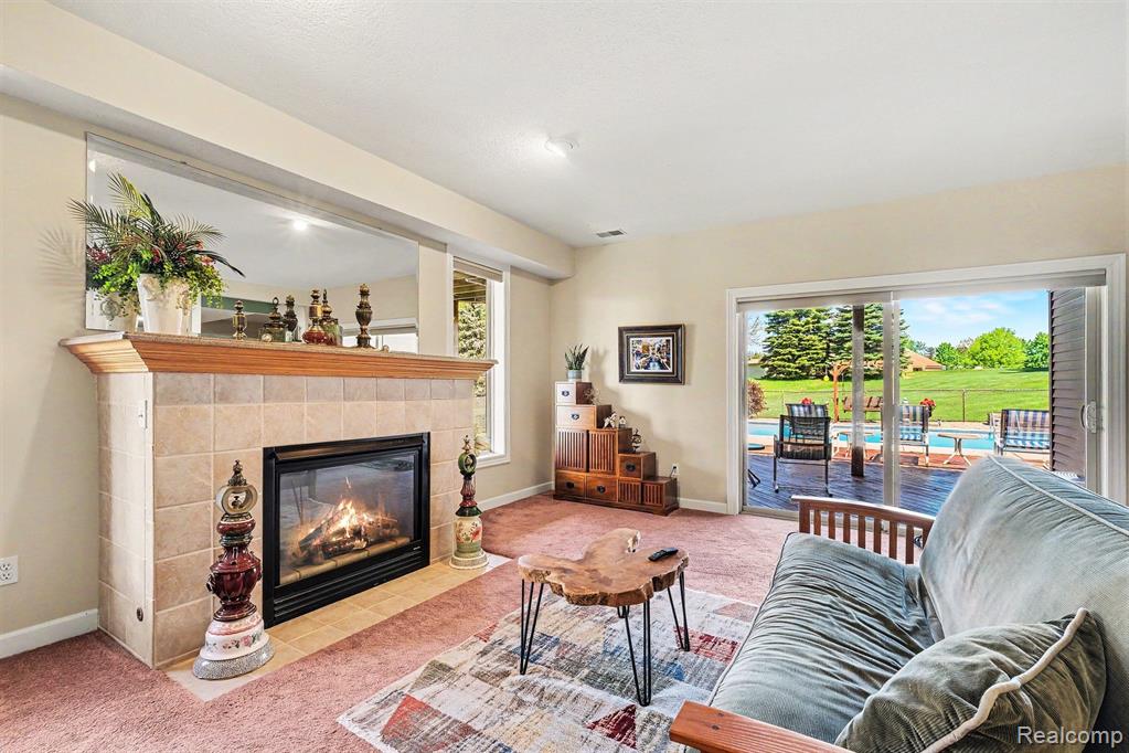 408 N Outlook Court, Perry, MI 48872 — Photo 22