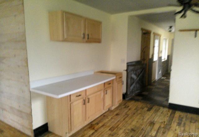 6160 Taylor Drive, Flint, MI 48507 — Photo 18