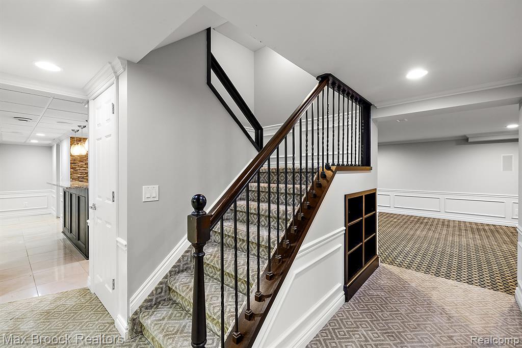 4696 PIER Court, Troy, MI 48098 — Photo 54