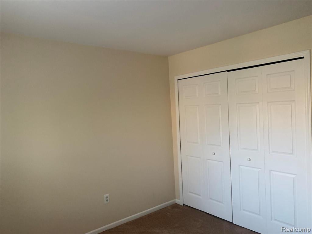 3943 BRUTON Avenue, Canton, MI 48188 — Photo 17