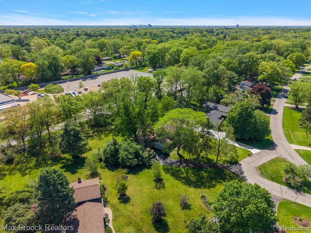 6609 E Knollwood Circle, West Bloomfield, MI — Photo 23
