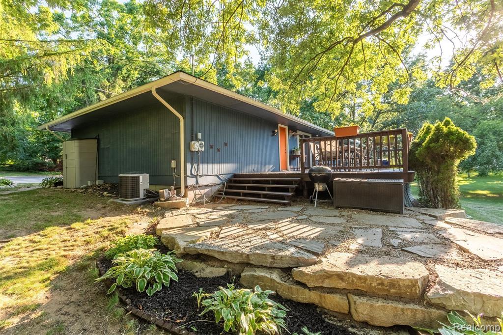 7660 MARSHALL Road, Dexter, MI 48130 — Photo 46