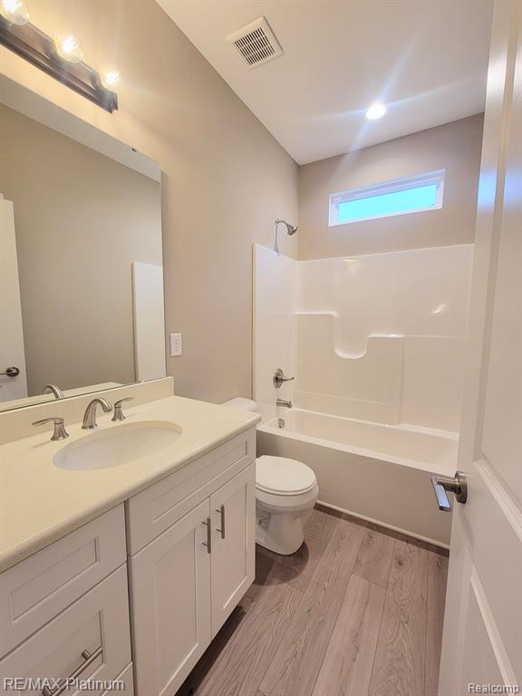 7452 SKYLAR Court, Swartz Creek, MI 48473 — Photo 15