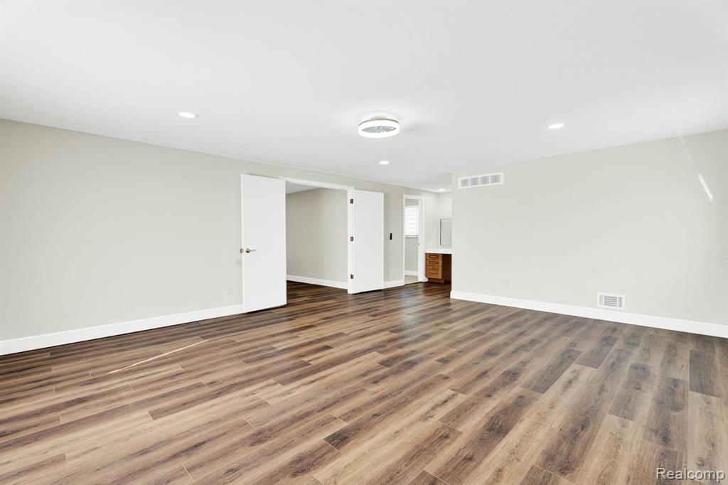 40206 Ashland Drive, Sterling Heights, MI 48313 — Photo 41