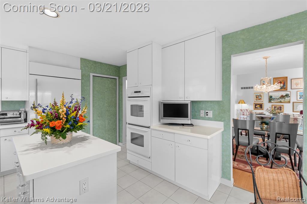 4974 Countryside Drive, West Bloomfield, MI 48323 — Photo 21