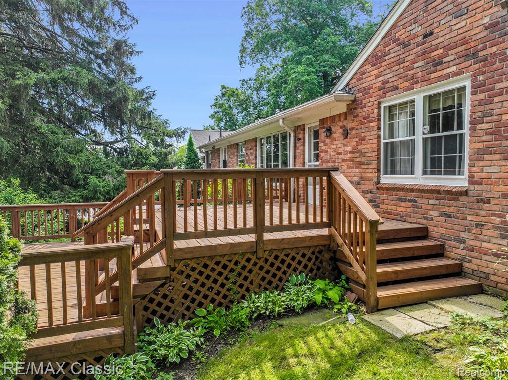 830 JONATHAN Lane, Bloomfield Hills, MI 48302 — Photo 41
