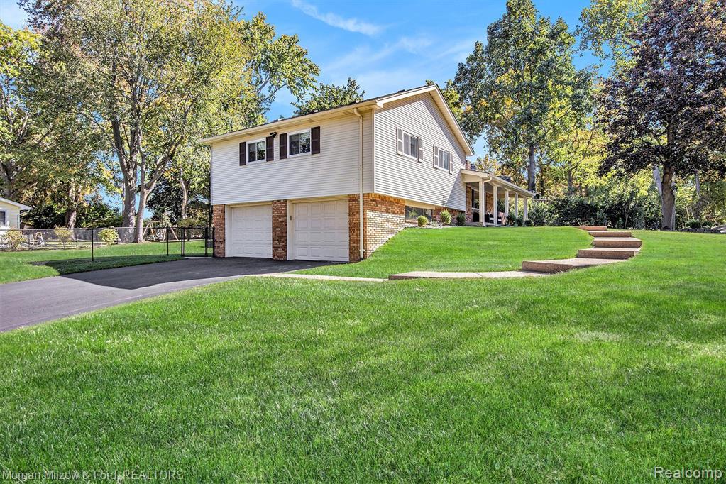 6074 Princess Lane, Clarkston, MI — Photo 28