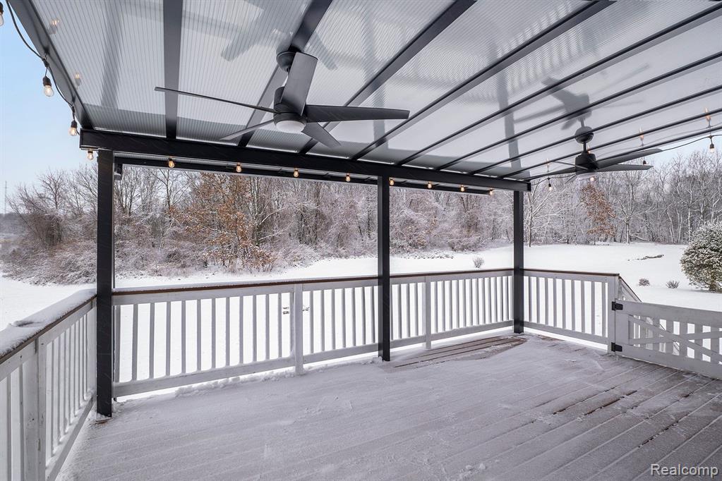 9447 APPLE Court, Fenton, MI 48430 — Photo 24