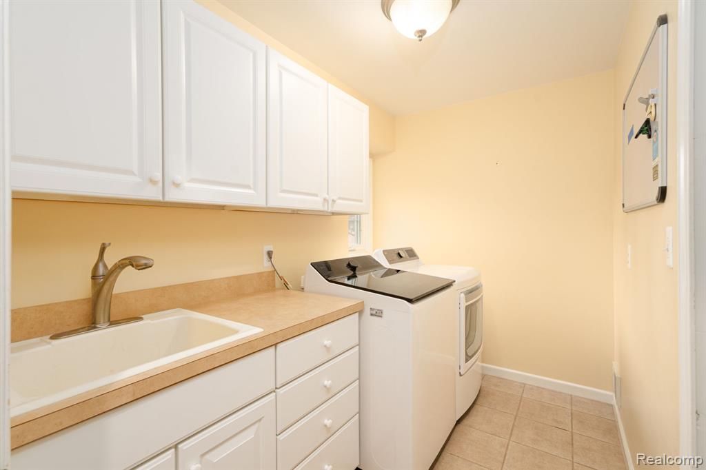 47248 Malburg Way Drive, Macomb, MI 48044 — Photo 32