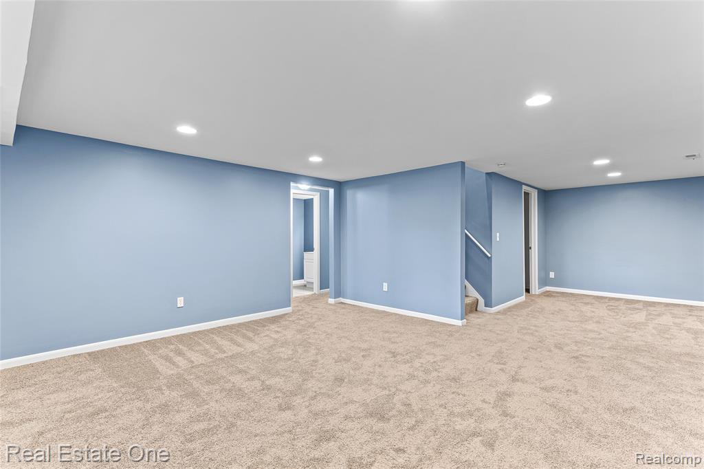 2509 Golden Shores Drive, Fenton, MI 48430 — Photo 21