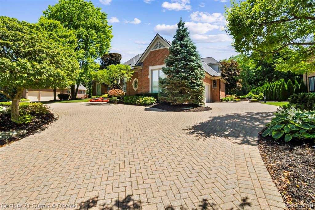 18878 Oak Leaf Lane, Northville, MI 48168 — Photo 7