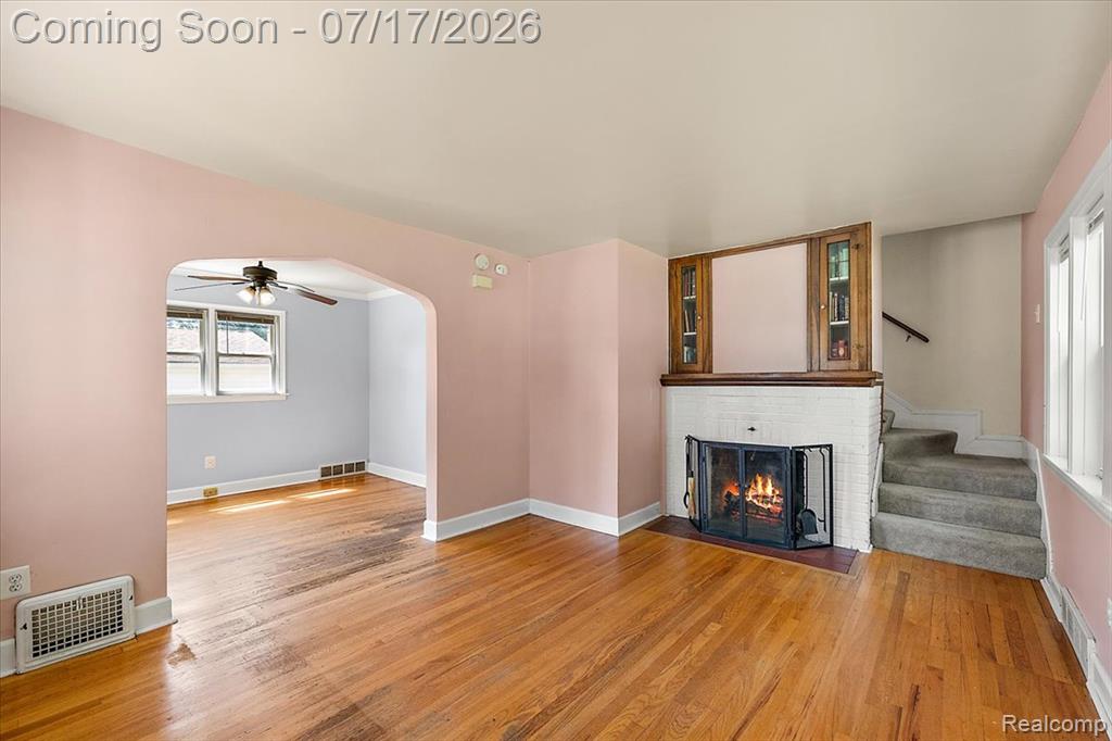 676 W Coy Avenue, Hazel Park, MI 48030 — Photo 4
