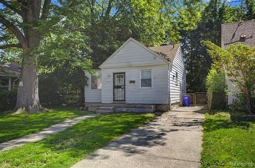 6438 ARCHDALE Street, Detroit, MI 48228 — Photo 2