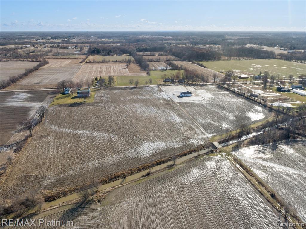 1136 S Nichols Road, Swartz Creek, MI 48473 — Photo 16