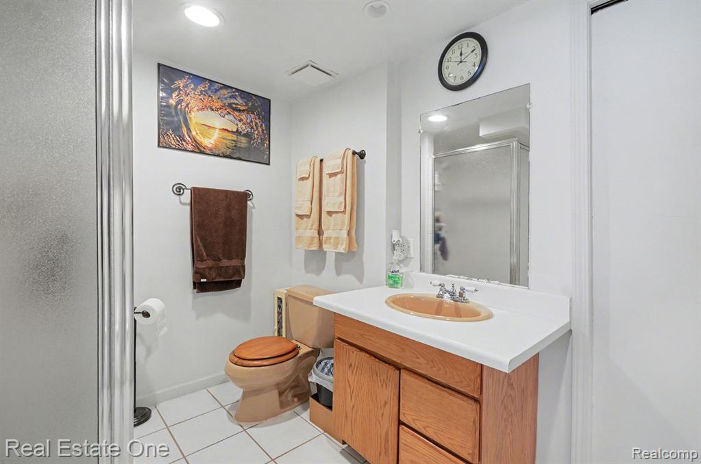 5505 Walnut Circle W, West Bloomfield, MI — Photo 22