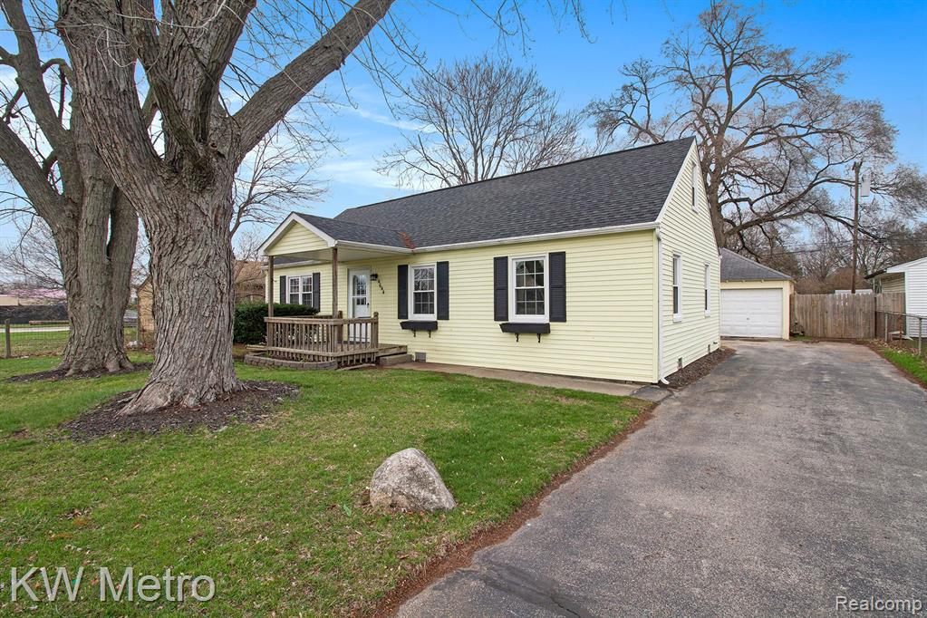 4644 ROCHESTER Road, Royal Oak, MI 48073 — Photo 14