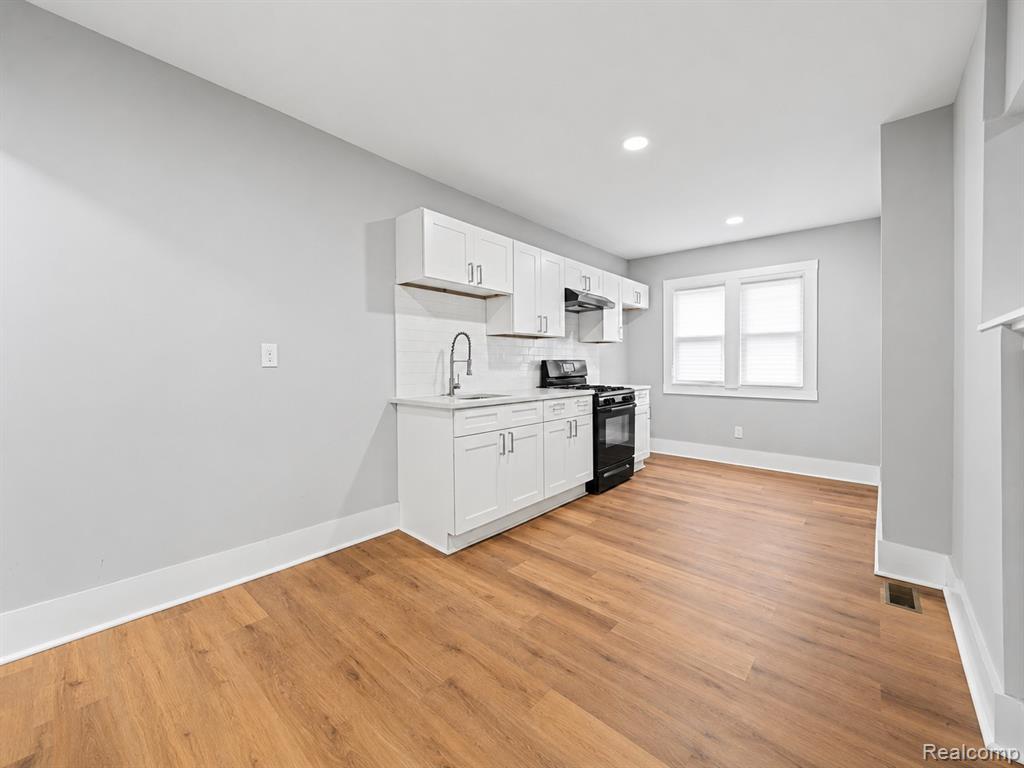 9175 Devonshire Road, Detroit, MI 48224 — Photo 7