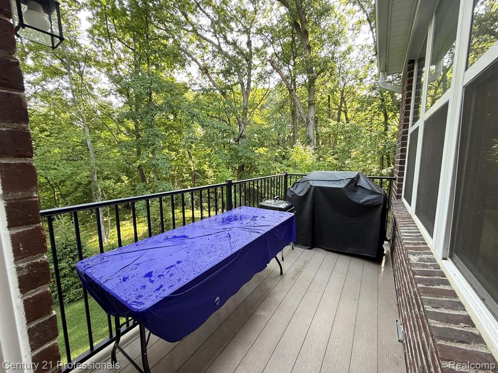 652 Peppermint Drive, Rochester Hills, MI 48307 — Photo 11