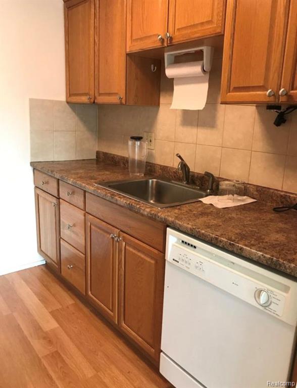 2126 Pauline Boulevard - Photo 4