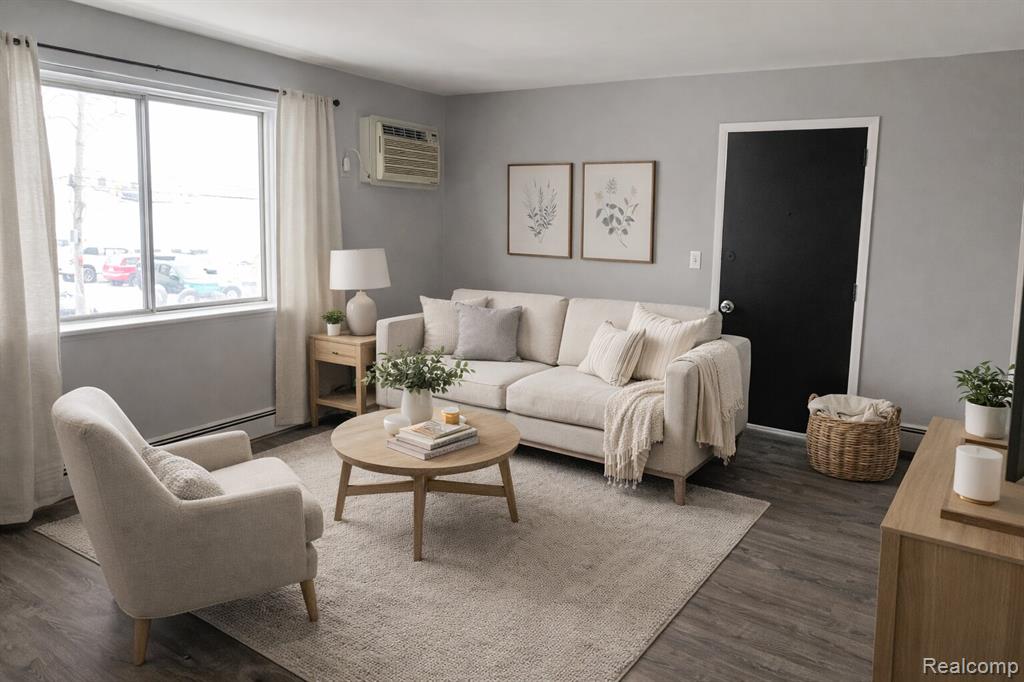 5680 Pardee Avenue, Dearborn Heights, MI, 48125