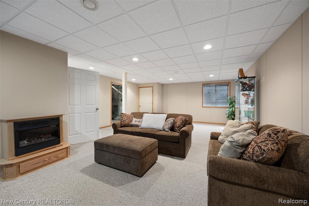 3561 Grove Lane, Auburn Hills, MI 48326 — Photo 28