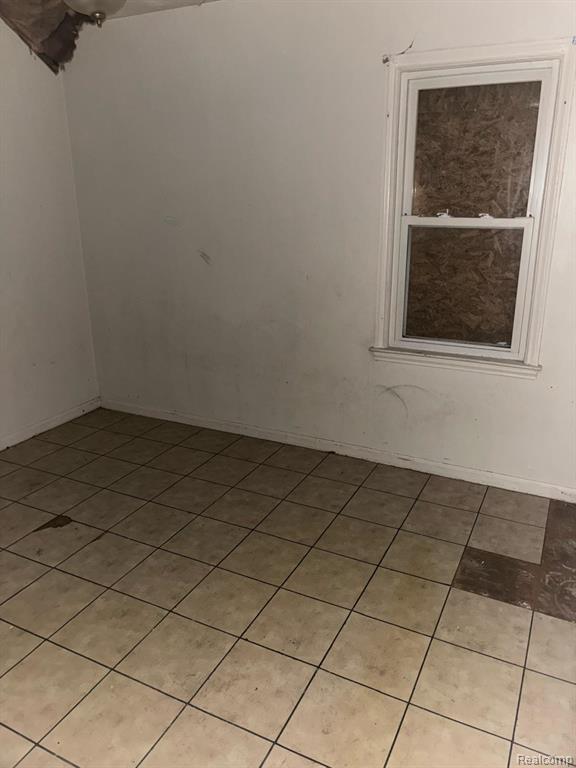9253 Pierson Street, Detroit, MI 48228 — Photo 15
