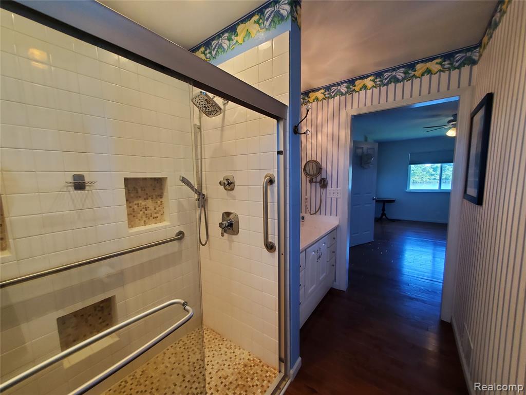 7281 Hawthorne Circle, Goodrich Vlg, MI — Photo 20
