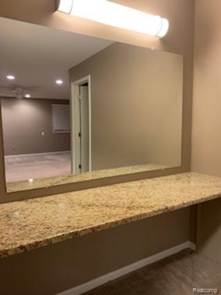 5682 Stonington Court, West Bloomfield, MI — Photo 14