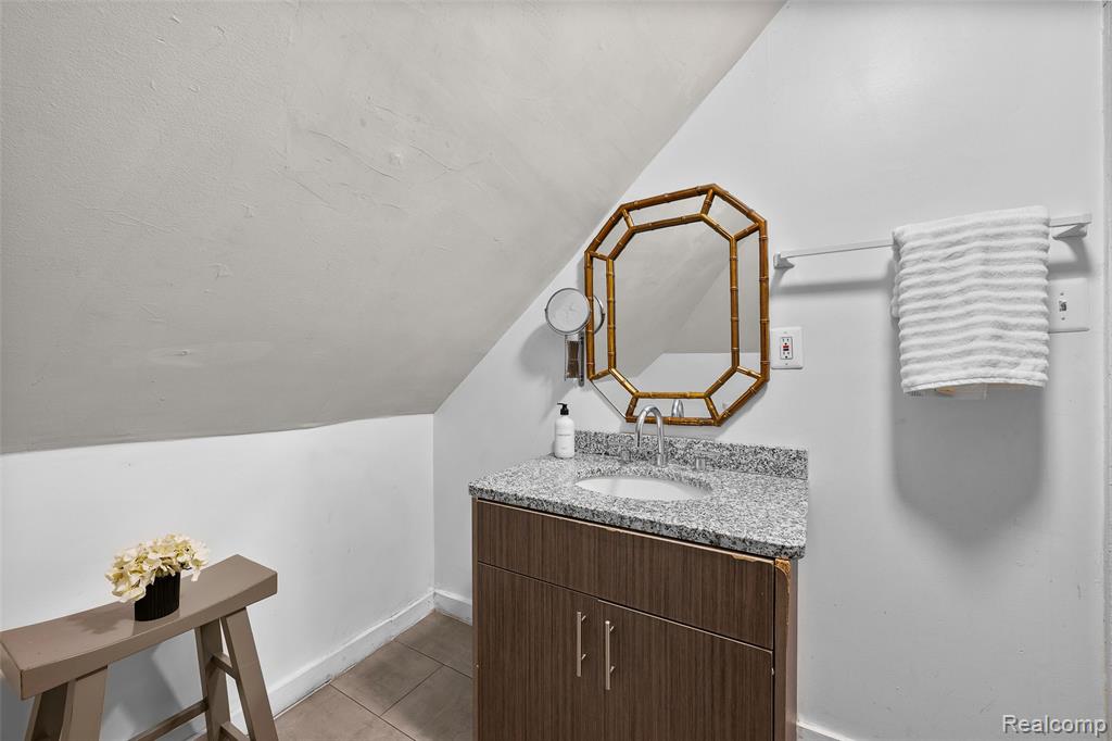 280 Hague Street, Detroit, MI 48202 — Photo 33