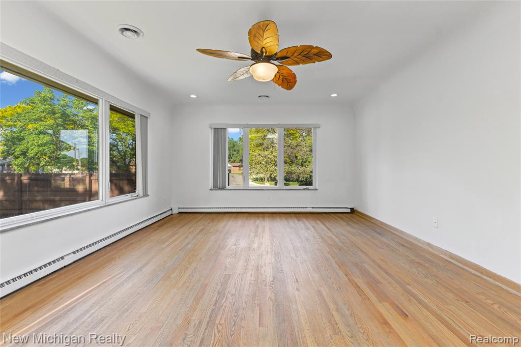 8359 Chicago Road, Warren, MI 48093 — Photo 24