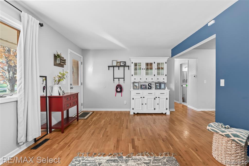 4327 S Dye Road, Swartz Creek, MI 48473 — Photo 21