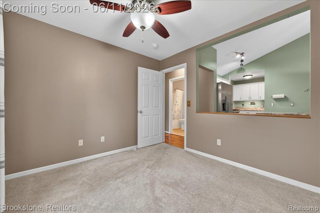 25406 Willowbrook Court, Flat Rock, MI 48134 — Photo 12