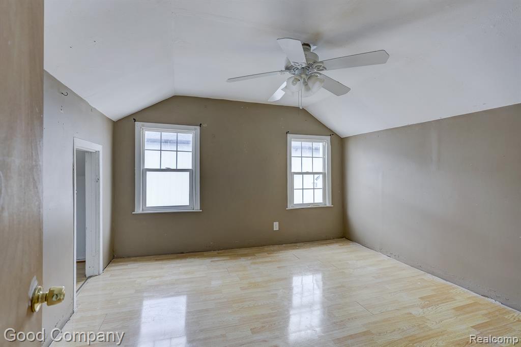 736 E Meyers Avenue, Hazel Park, MI 48030 — Photo 27
