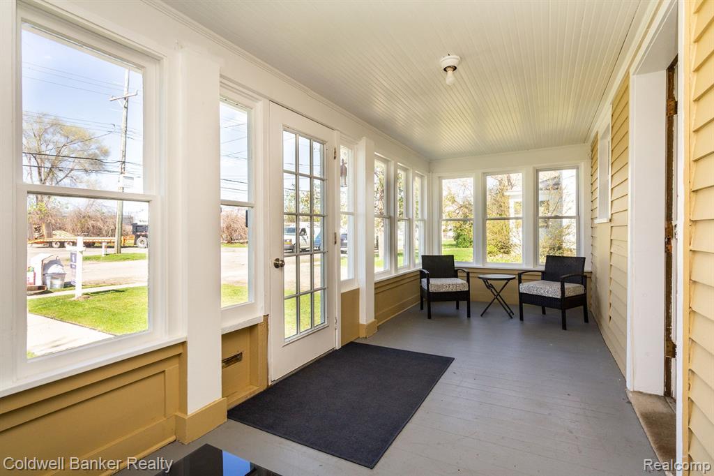 22 DAVISON Street, Oxford, MI 48371 — Photo 6