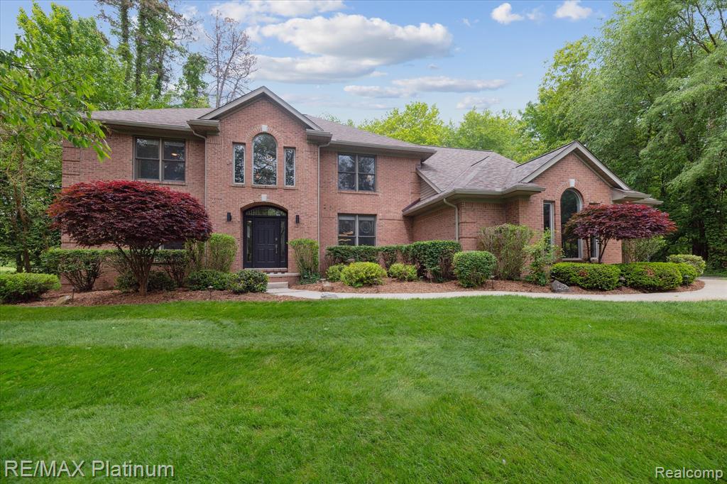 4298 EMU Drive, Pinckney, MI 48169 — front exterior
