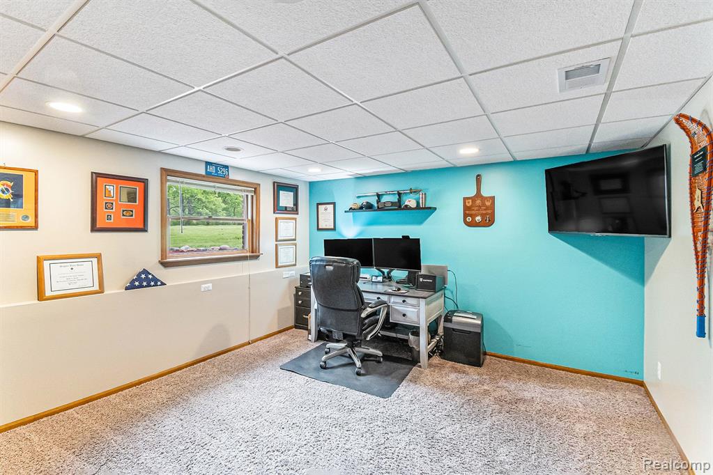 4024 AUSTIN Court, Lapeer, MI 48446 — Photo 25