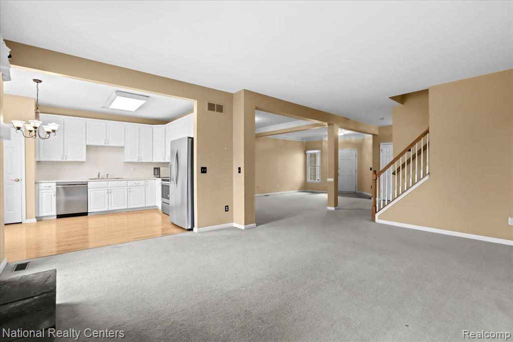 49944 Blackberry Trail, 55, Novi, MI — Photo 6